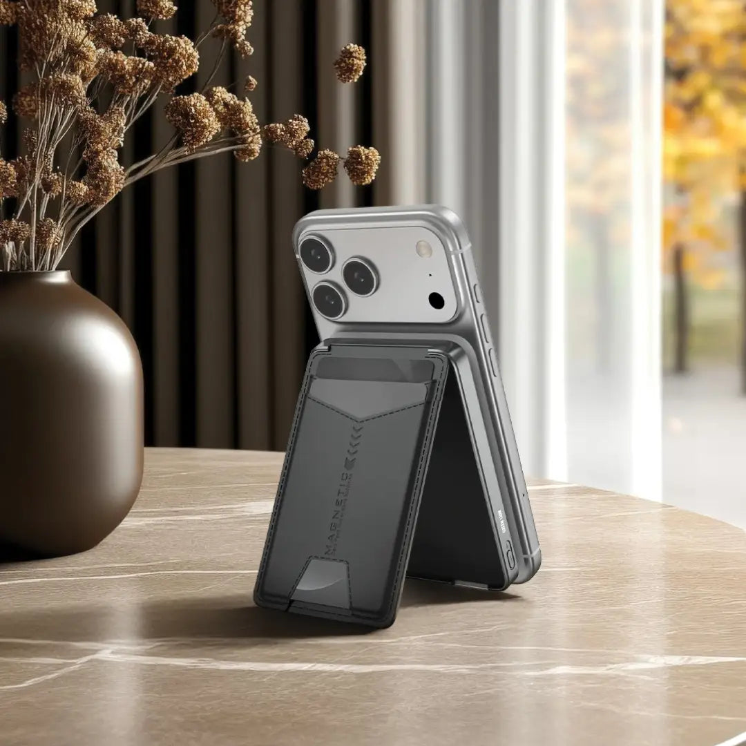 Green Lion Mag Mate 5000mAh Power Bank with Card Holder
